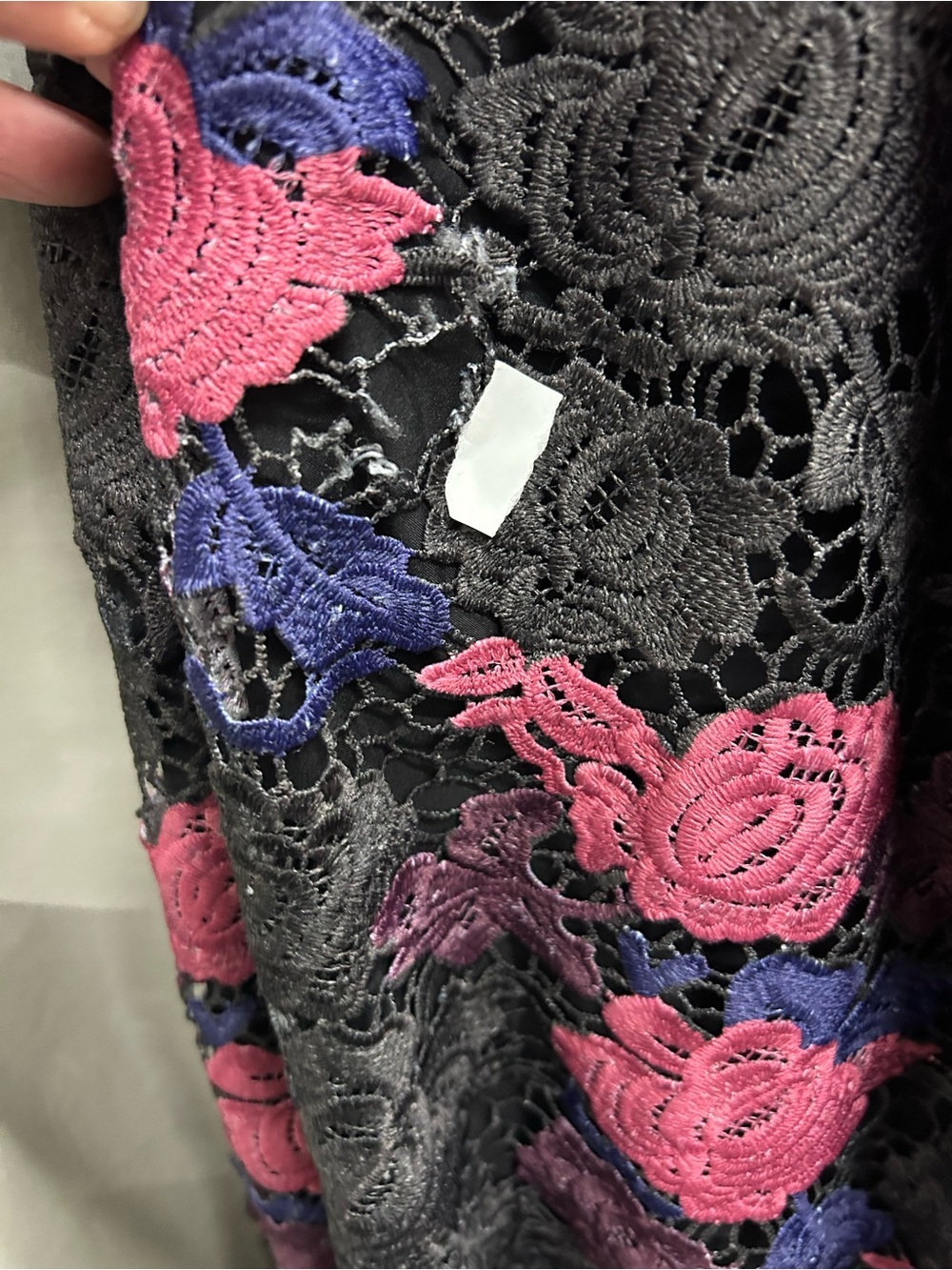 *Flawed Hutch RTR Lace Plunge Gown (0102) - Picture 10 of 10